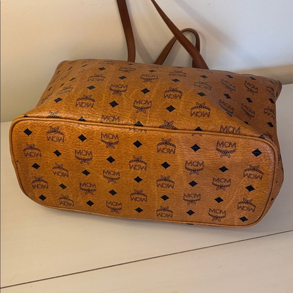 MCM COGNAG TOTE - Picture 4 of 16